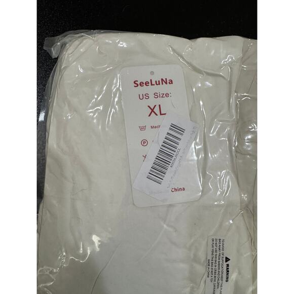 NWT Women's White Puffer Vest Jacket with Hoodie Open Side Tie Y2k 2XL - Picture 9 of 10